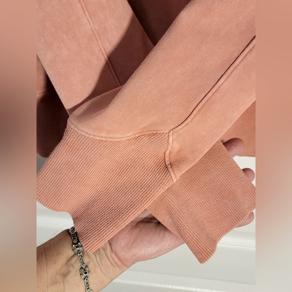 Lululemon Ready to Roll Crew• Pink Dye
Acid Rubber Rustic Coral•LIKE NEW•8 - Picture 12 of 15